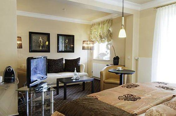 Amethyst Hotel Garni Lueneburg Deutsch Evern Exterior photo