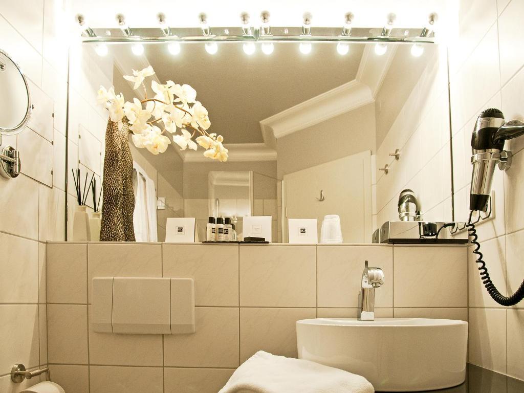 Amethyst Hotel Garni Lueneburg Deutsch Evern Room photo