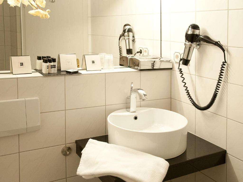 Amethyst Hotel Garni Lueneburg Deutsch Evern Room photo